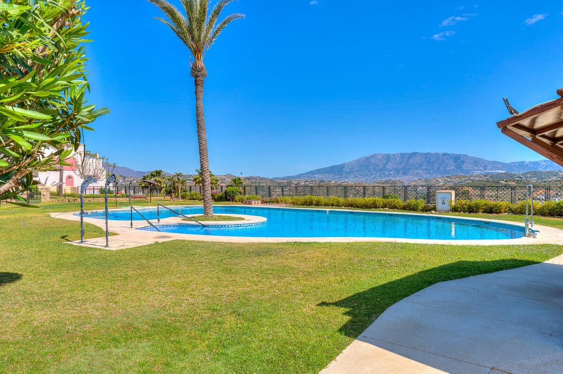 Penthouse in La Cala de Mijas, Mijas, Spain 1 - 18719550