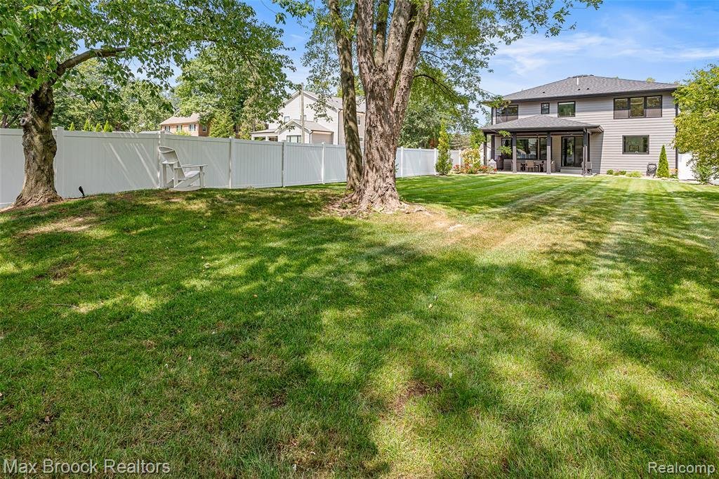 House in Royal Oak, Michigan, United States 2 - 18718475