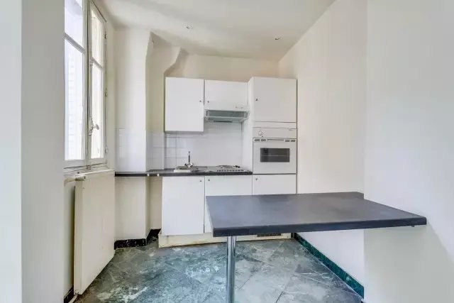 Apartment in Saint Philippe du Roule, Paris 8e Arrondissement, Paris 4 - 18717395