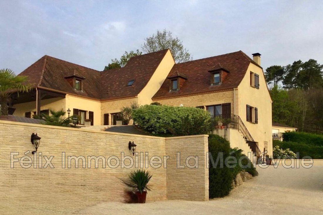 Villa in Sarlat-la-Canéda, Nouvelle-Aquitaine, France 2 - 18363988