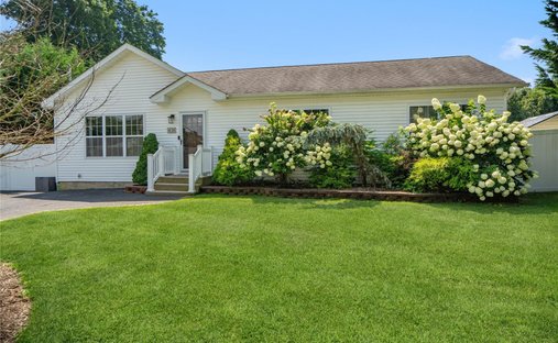 Haus in Lake Ronkonkoma, New York, Vereinigte Staaten 1