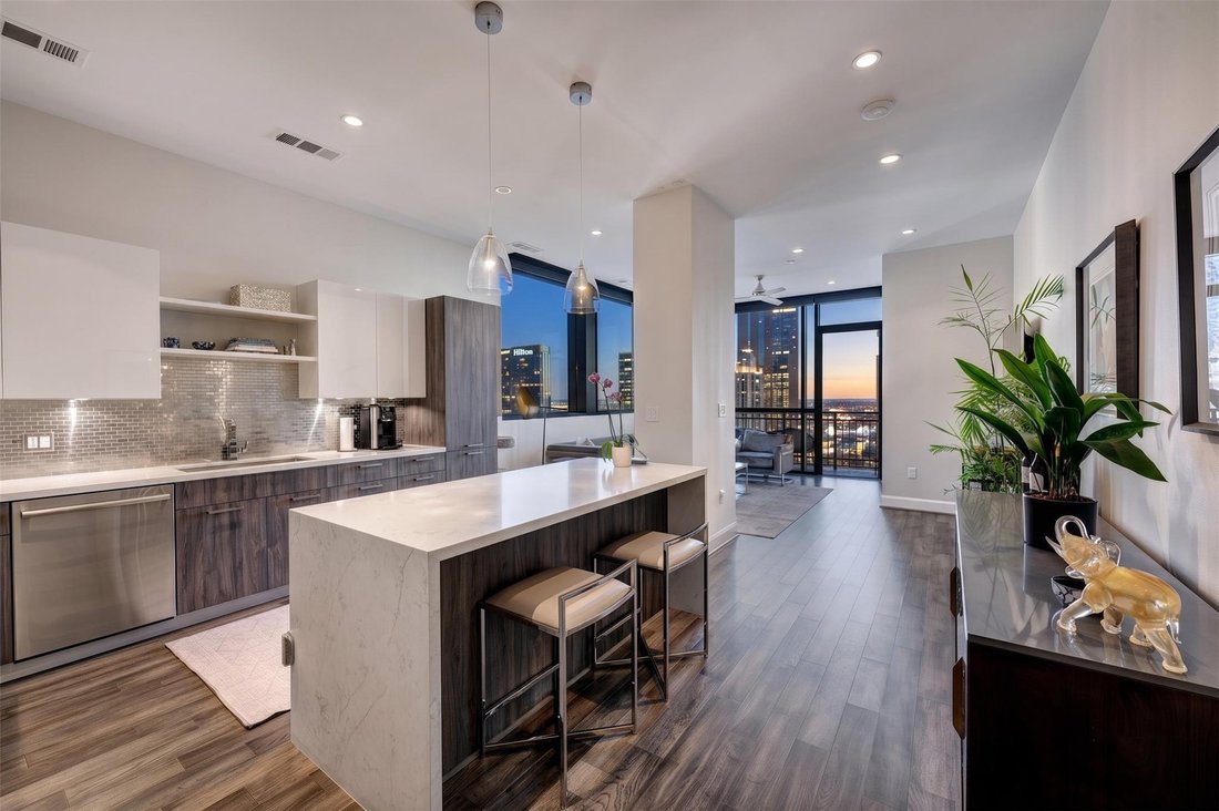 Condominio a Houston, Texas, Stati Uniti 2 - 18719086