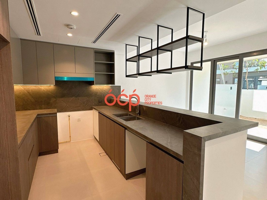 Villa in Tilal Al Ghaf, Dubai, United Arab Emirates 3 - 18716658