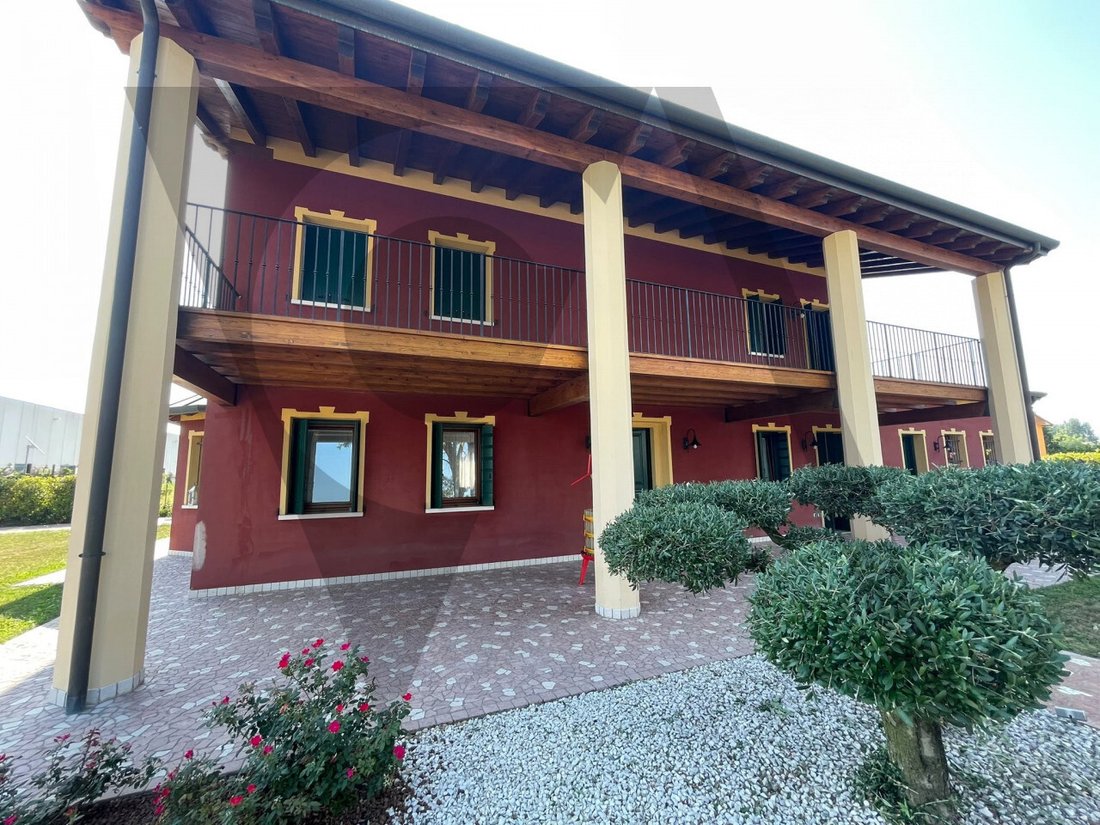 Villa in Campodarsego, Venetien, Italien 2 - 18719941
