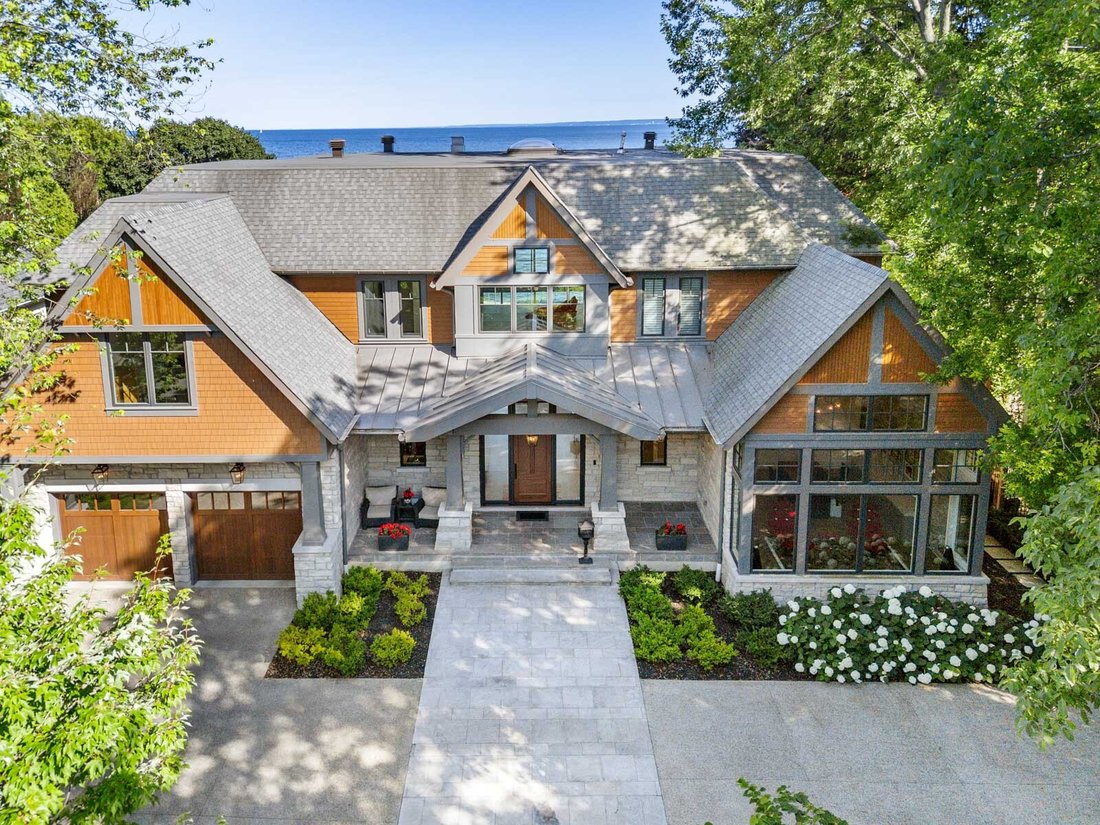 Estate in Burlington, Ontario, Canada 5 - 16657211