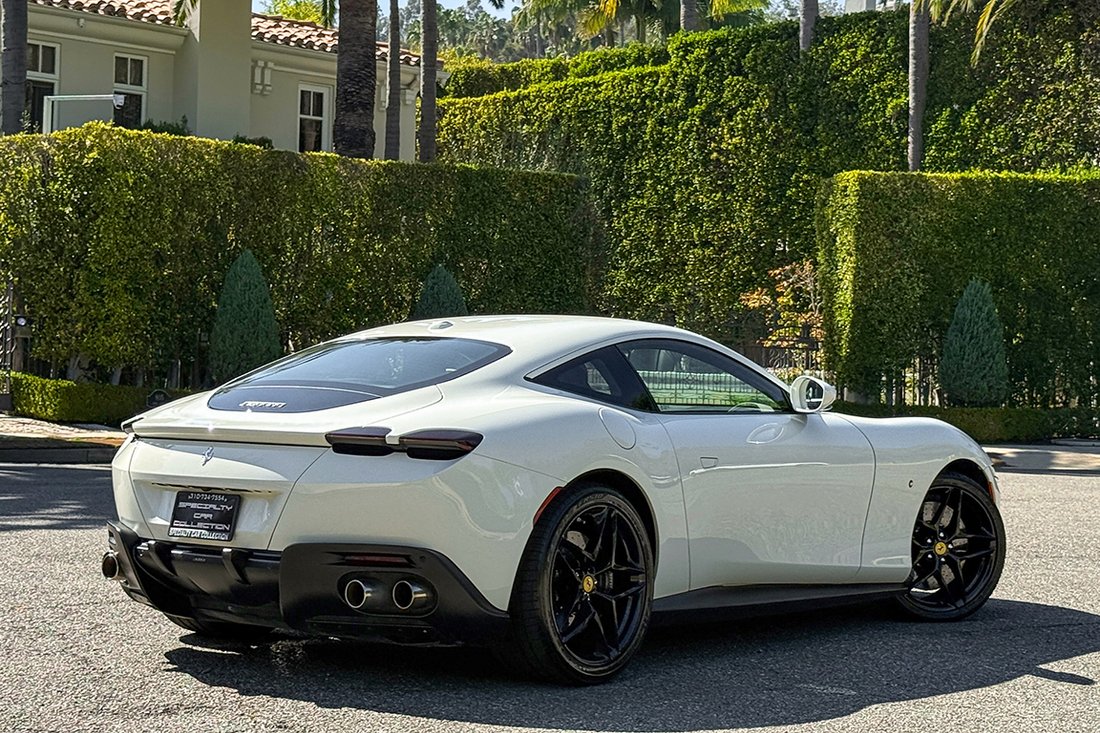 Coupe in West Hollywood, CA, United States 5 - 18716876