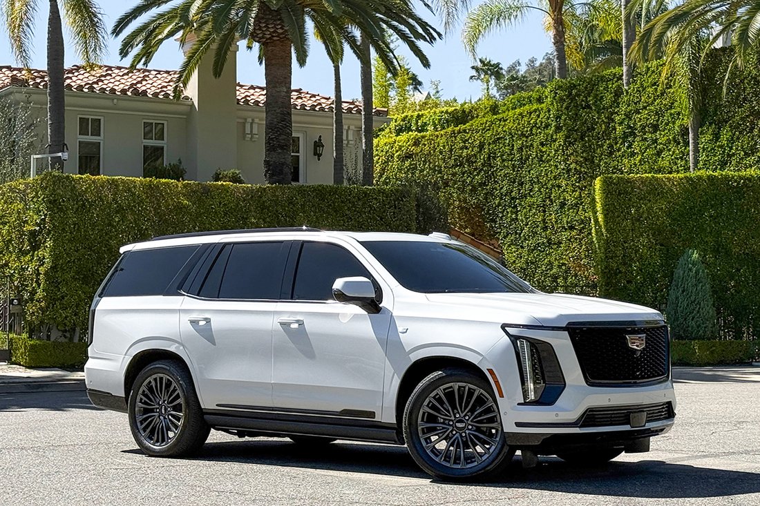 Suv in West Hollywood, CA, United States 3 - 18717169