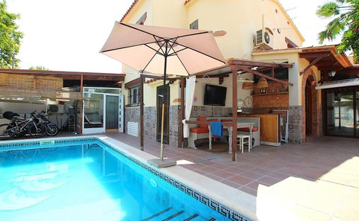Haus in Sant Pere de Ribes, Katalonien, Spanien 1