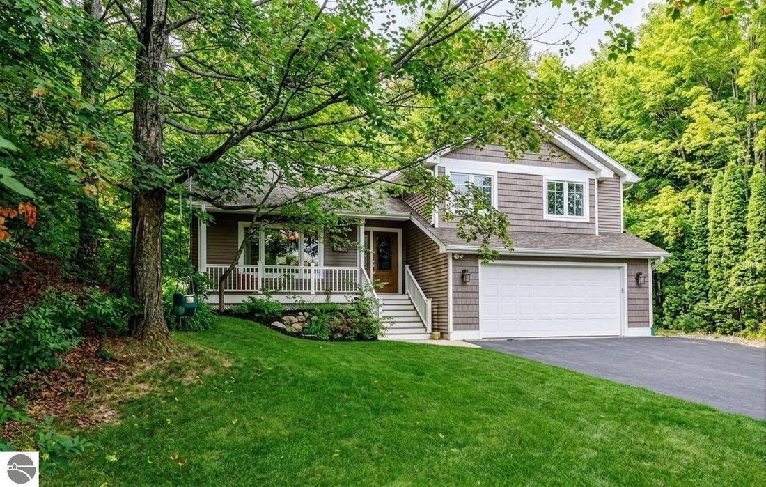Casa a Suttons Bay, Michigan, Stati Uniti 1 - 18720292
