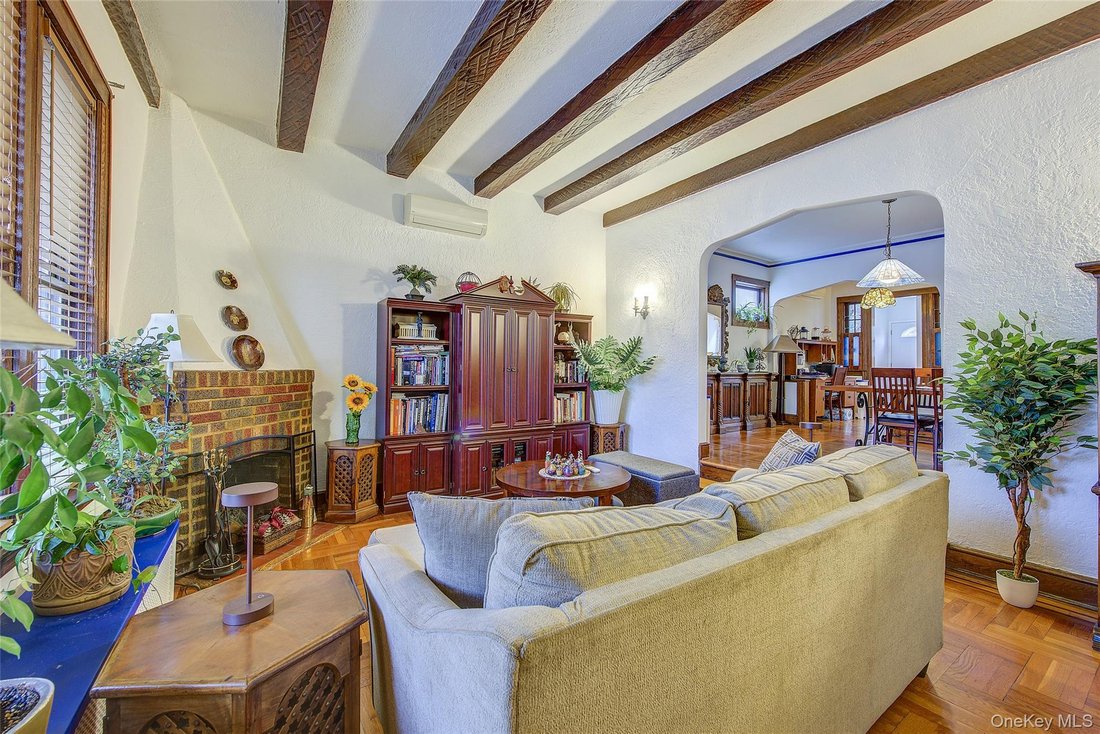House in New York, New York, United States 5 - 18306093
