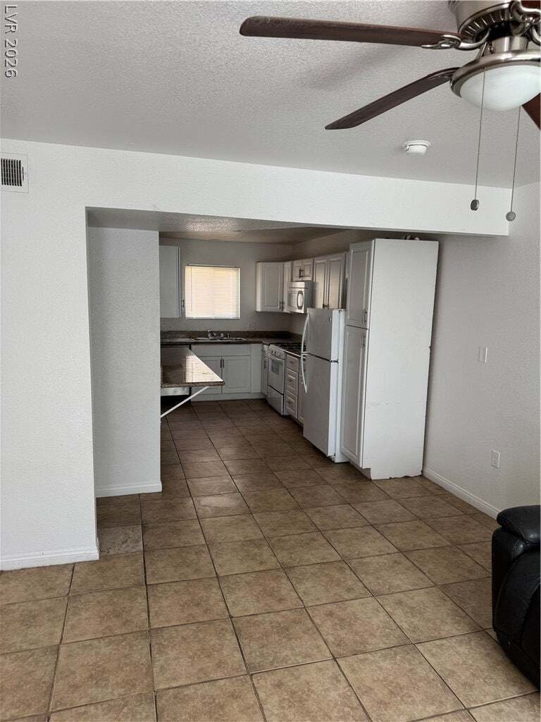 Las Vegas, Nevada, United States 4 - 18720255