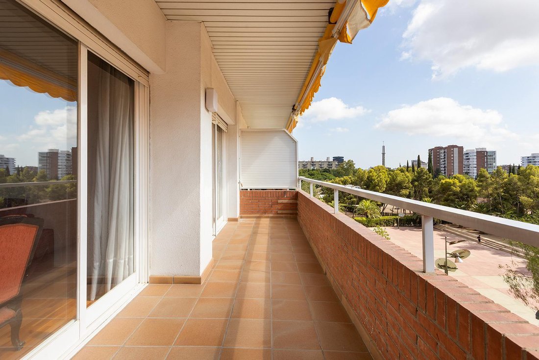 Apartment in Sarrià-Sant Gervasi, Barcelona, Spain 2 - 18720374