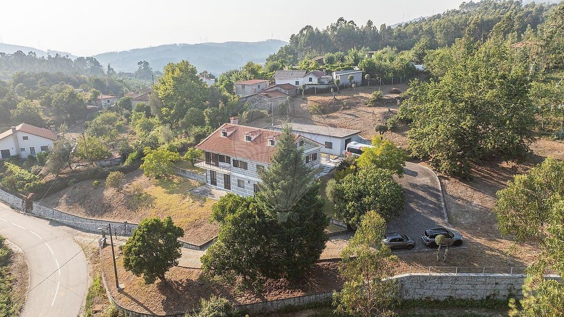 Villa a Calvos e Frades, Braga, Portogallo 1 - 18720472