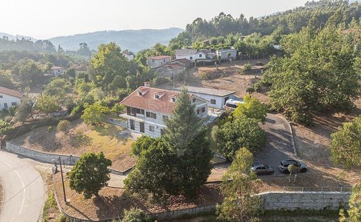 Villa a Calvos e Frades, Braga, Portogallo 1