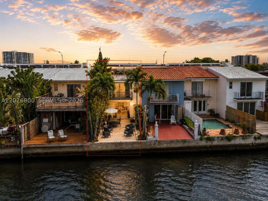 Casa a Miami Beach Nord, Florida, Stati Uniti 2 - 18720473