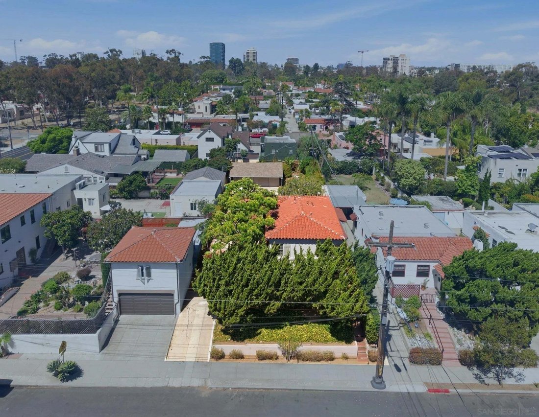 San Diego, California, United States 1 - 18720524