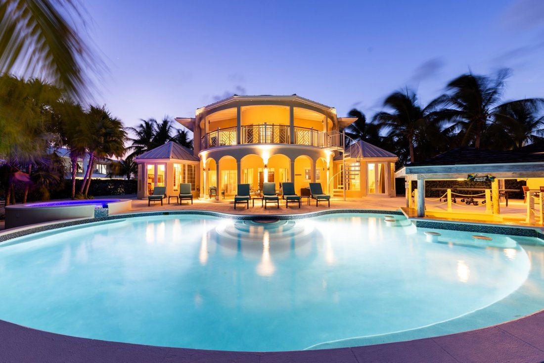 Haus in Kew Town Settlement, Caicos Islands, Turks- und Caicosinseln 4 - 18720740