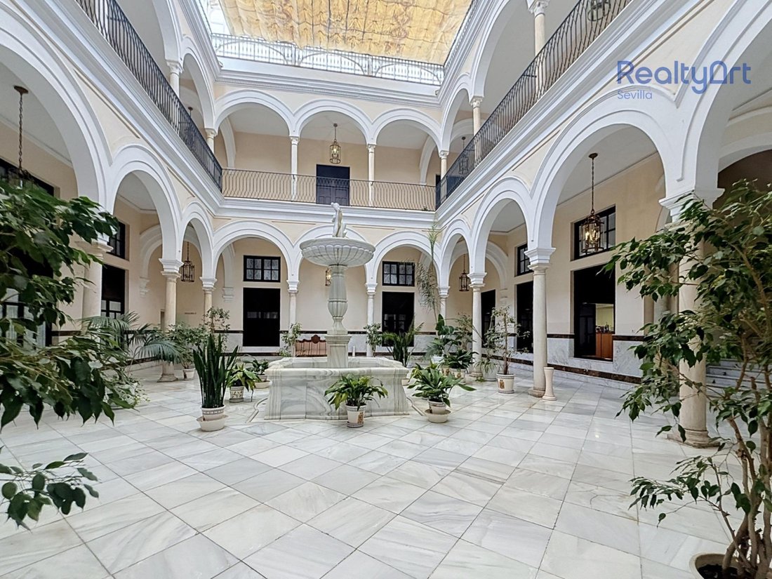 Apartment in Casco Antiguo, Seville, Spain 2 - 18720647