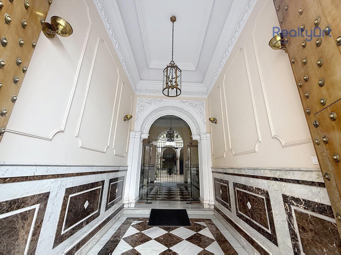Apartment in Casco Antiguo, Seville, Spain 3 - 18720647