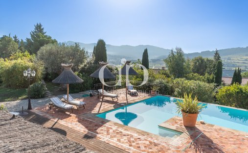Casa en La Cadière-d'Azur, Provenza-Alpes-Costa Azul, Francia 1