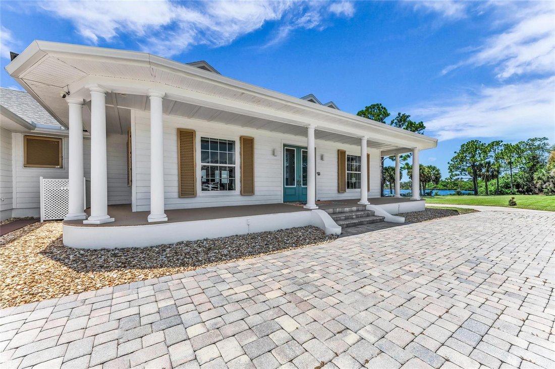 Casa en Port Charlotte, Florida, Estados Unidos 3 - 18703017