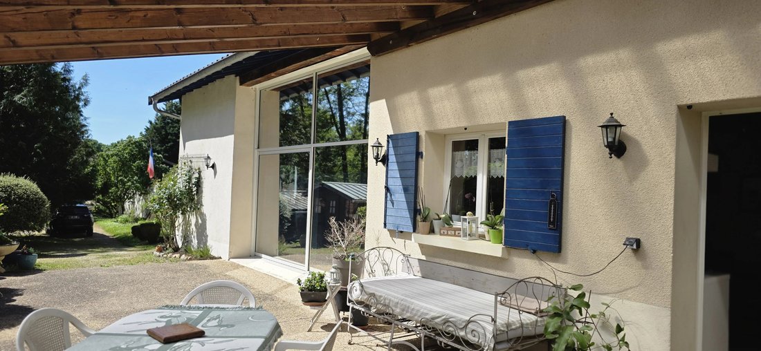 Estate in Toussieux, Auvergne-Rhône-Alpes, France 3 - 18726373