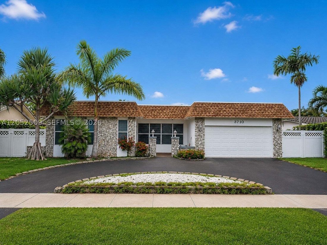 House in Hollywood, Florida, United States 1 - 18727091
