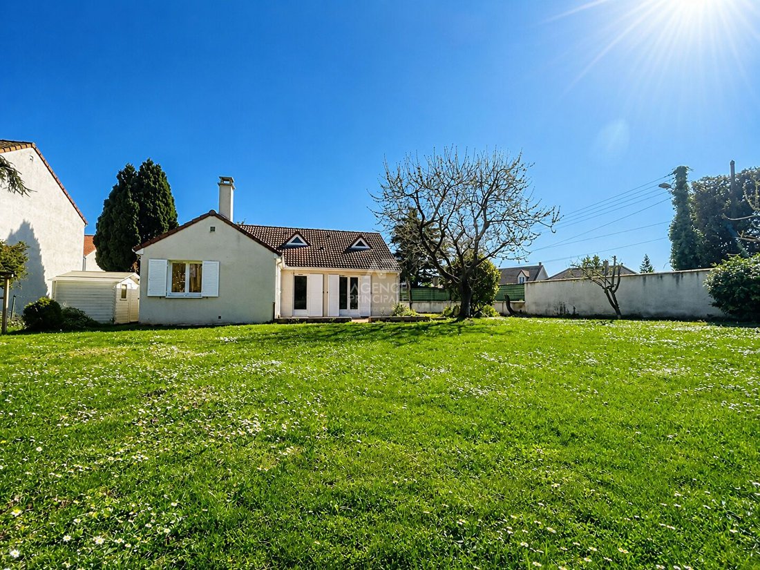 House in Basses Roches, Conflans-Sainte-Honorine, France 2 - 18728094