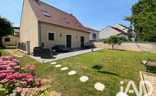 Haus in Leclerc-Centre Ouest, Brie-Comte-Robert, Frankreich 1