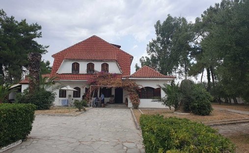 Villa in Pallini Municipal Unit, Macedonia and Thrace, Greece 1