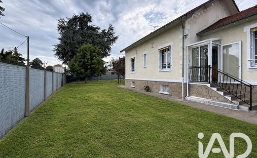 Casa en Nord Ouest, Le Mesnil-le-Roi, Francia 1