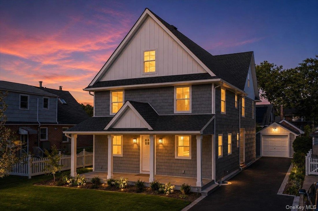 Haus in North New Hyde Park, New York, Vereinigte Staaten 1 - 18722218