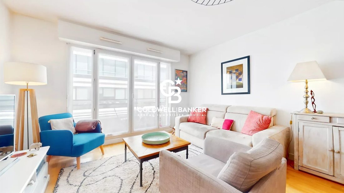 Apartment in Perouses, Paris, Ile-de-France 4 - 18722835