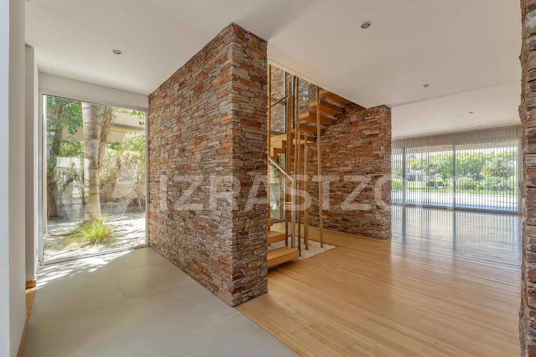 Casa en Troncos del Talar, Provincia de Buenos Aires, Argentina 2 - 18728099