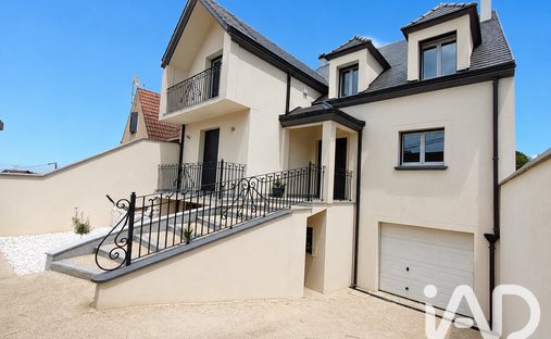 Haus in Le Pin, Île-de-France, Frankreich 1