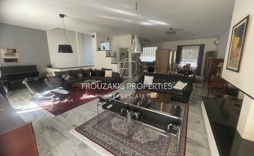 House in Piraeus, Attica, Greece 1