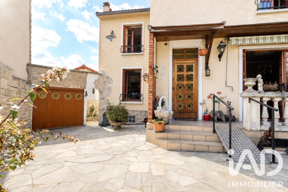 Haus in Zentrum-Sadi Carnot, Bagnolet, Frankreich 1 - 18722868