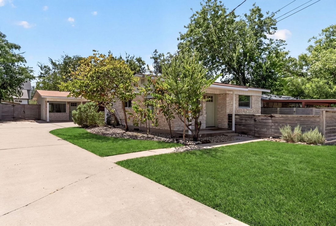 House in Austin, Texas, United States 1 - 18721965