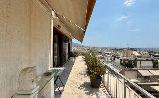 Penthouse in Sunoikia Kolonakiou, 1st District of Athens, Athens 1