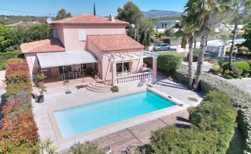 Villa en Estérel Plage-Logis de l'Aspé-Péguière, Saint-Raphaël, Francia 1