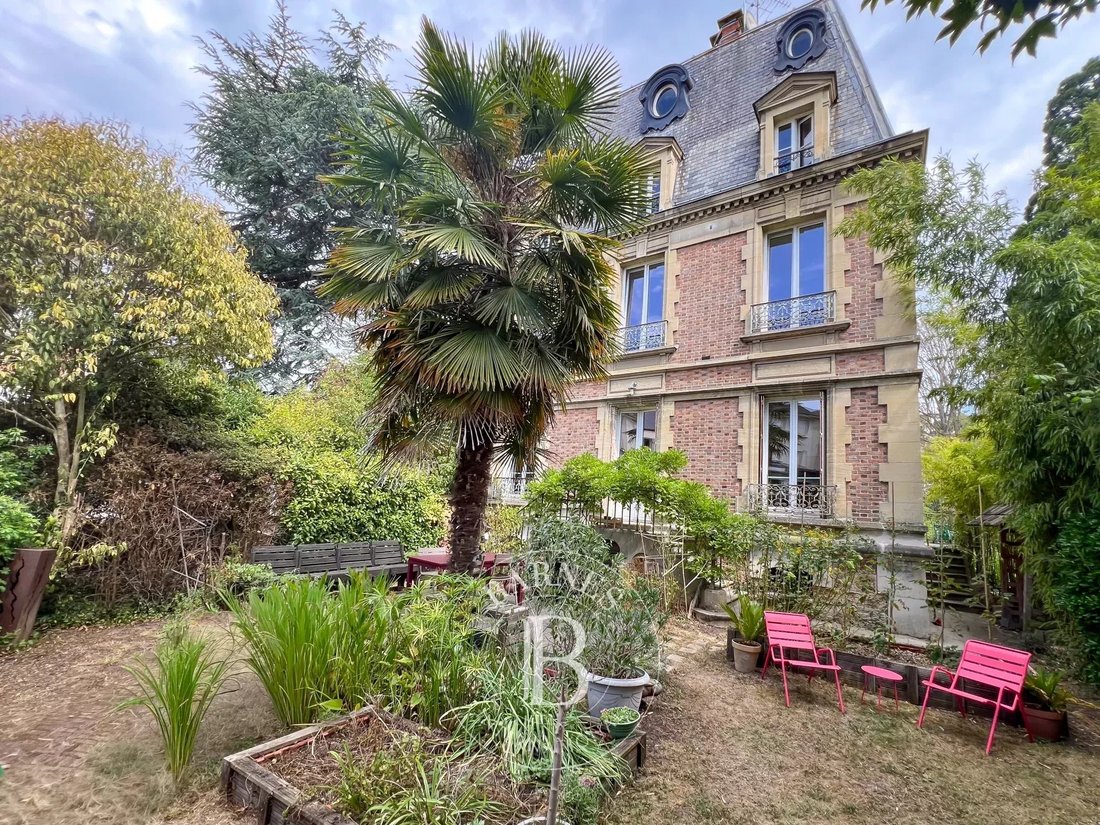 Apartment in Pontel, Saint-Germain-en-Laye, France 1 - 18720955