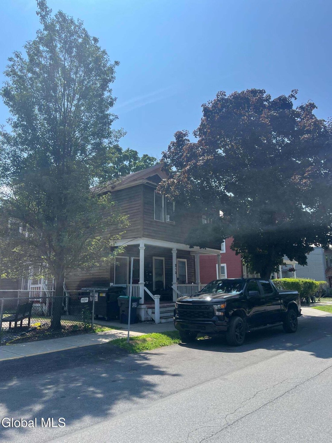 Saratoga Springs, New York, United States 3 - 18430658