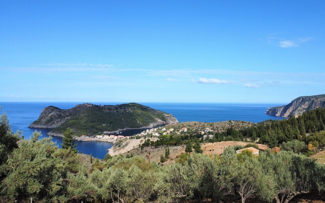 Land in Kefallonia, Peloponnese, Western Greece and the Ionian, Griechenland 3 - 18722152