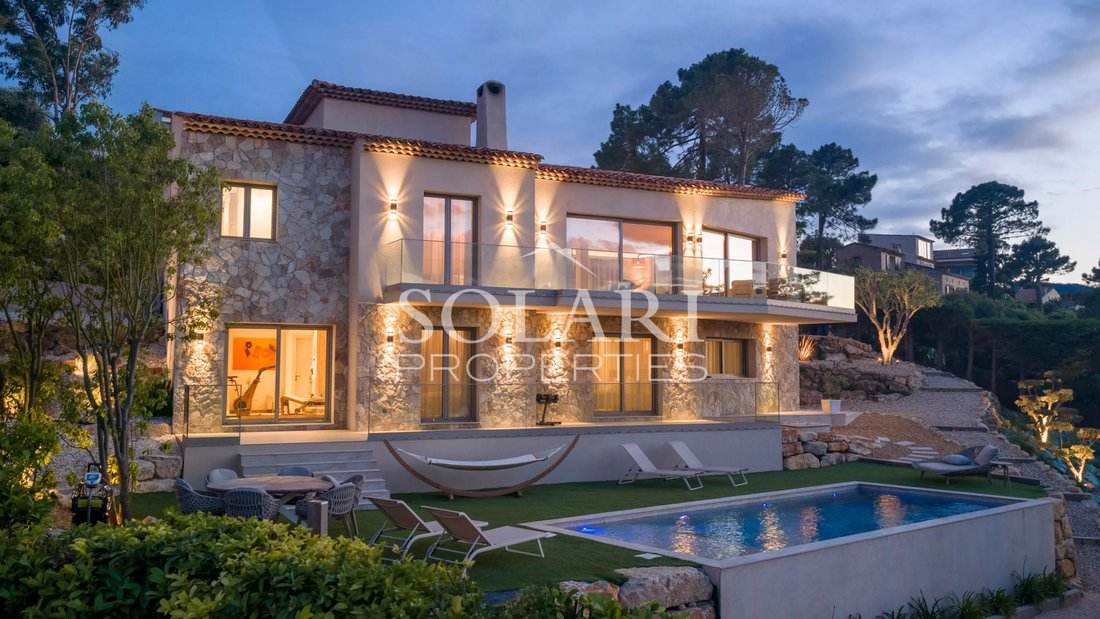 Villa à Le Cottage, Mandelieu-la-Napoule, France 1 - 17440525