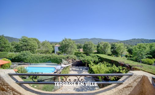 Casa a Saint-Zacharie, Provenza-Alpi-Costa Azzurra, Francia 1