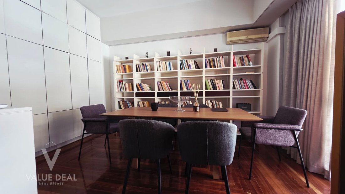 Apartment in Sunoikia Kolonakiou, 1st District of Athens, Athens 2 - 18725265