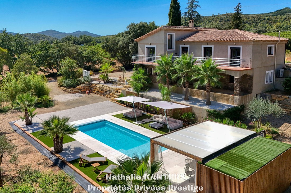 Villa a Hyères, Provenza-Alpi-Costa Azzurra, Francia 1 - 18725677