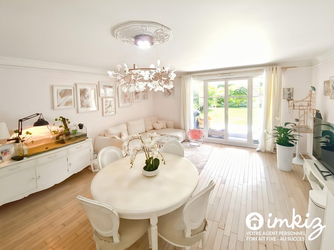 Apartment in Thierry-Saint-Cloud, Ville-d'Avray, France 4 - 18721913