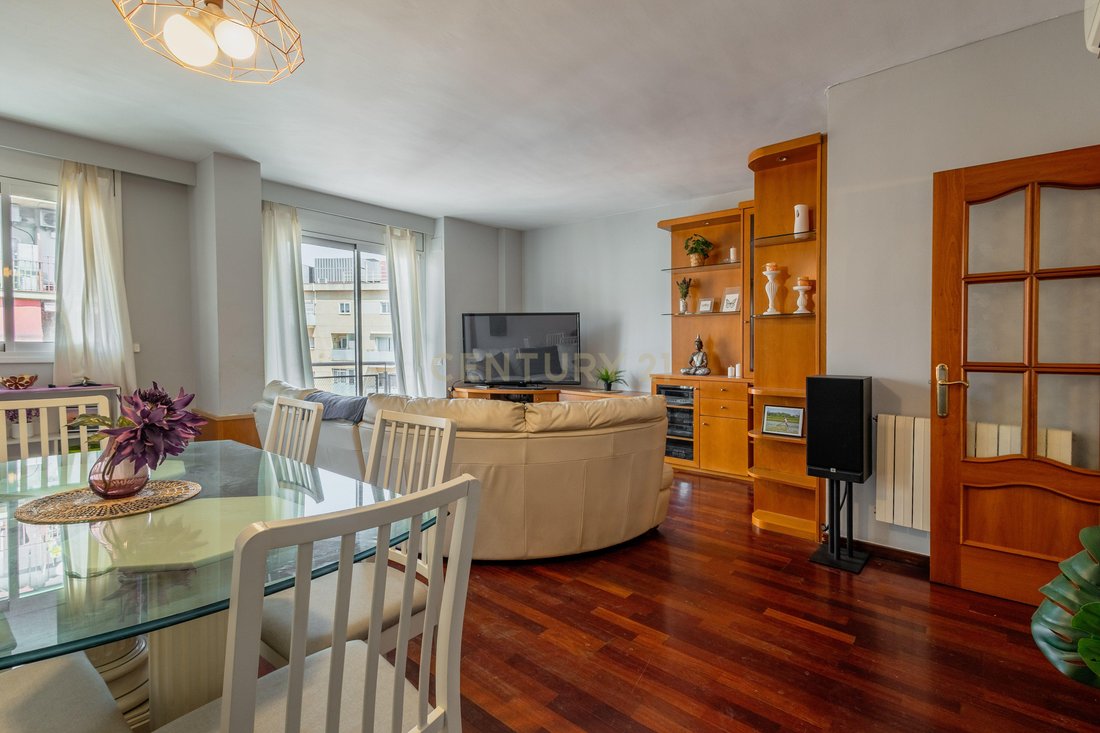 Wohnung in Districte II, L’Hospitalet de Llobregat, Spanien 3 - 18720896