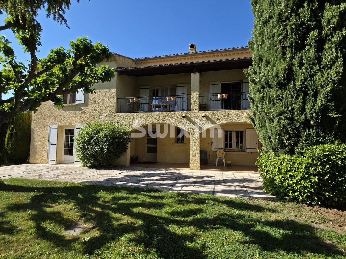 Haus in Grignan, Auvergne-Rhone-Alpen, Frankreich 1 - 18725441